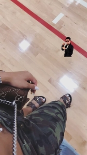 Jilly Anais feet photo thumbnail
