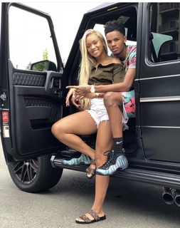 Jilly Anais feet photo thumbnail