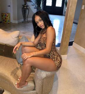 Jilly Anais feet photo thumbnail