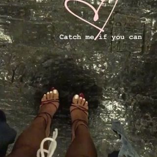 Jilly Anais feet photo thumbnail