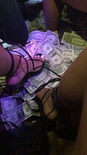 Jilly Anais feet photo thumbnail