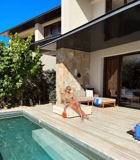 Jilly Anais feet photo thumbnail