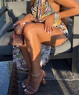 Jilly Anais feet photo thumbnail