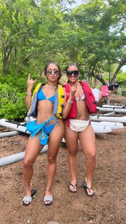 Jilly Anais feet photo thumbnail