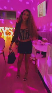 Jilly Anais feet photo thumbnail
