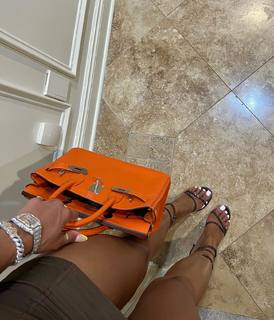 Jilly Anais feet photo thumbnail
