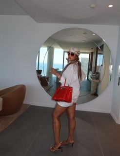 Jilly Anais feet photo 1