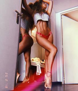 Jimena Barón feet photo 2