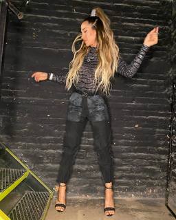 Jimena Barón feet photo 2