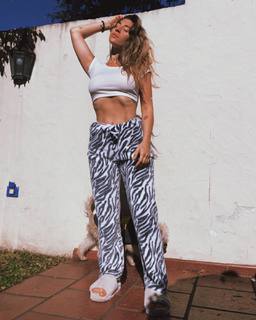 Jimena Barón feet photo 10
