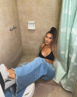 Jimena Barón feet photo 14