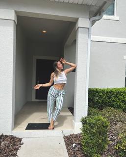 Jimena Barón feet photo 16