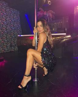 Jimena Barón feet photo 4