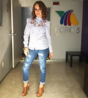Jimena Pérez feet photo 3