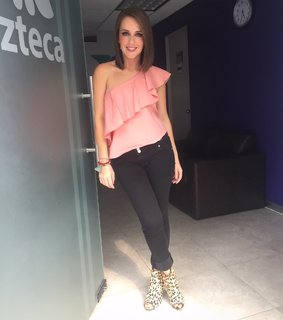 Jimena Pérez feet photo 1