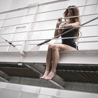 Jimena Sánchez feet photo thumbnail