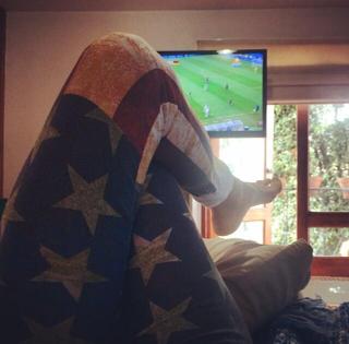 Jimena Sánchez feet photo thumbnail