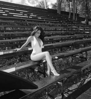 Jimena Sánchez feet photo thumbnail