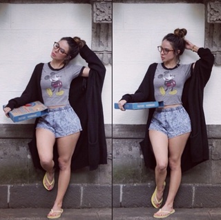 Jimena Sánchez feet photo thumbnail