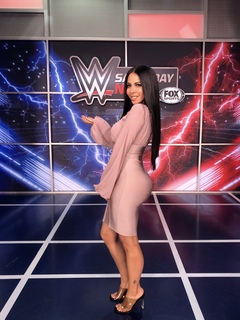 Jimena Sánchez feet photo thumbnail