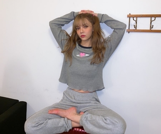 Jimin Shin feet photo 12