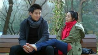 Jin-seo Yun feet photo 4