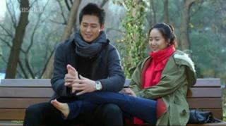 Jin-seo Yun feet photo 2