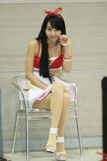 Jin-seo Yun feet photo 19