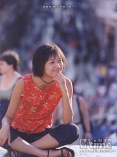 Jinglei Xu feet photo 3