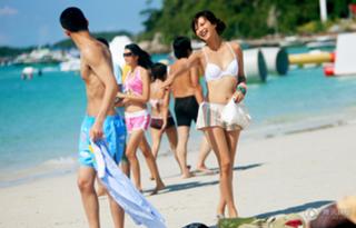 Jinglei Xu feet photo 14