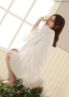 Jingyi Ju feet photo 16