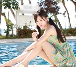 Jingyi Ju feet photo 8