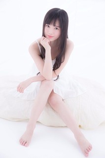 Jingyi Ju feet photo 5