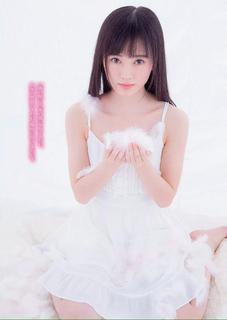 Jingyi Ju feet photo 3