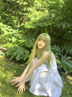 Jingyi Ju feet photo 13