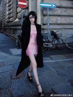 Jingyi Ju feet photo 4