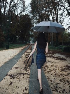 Jingyi Ju feet photo 3