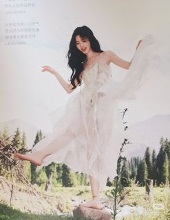 Jingyi Ju feet photo 6