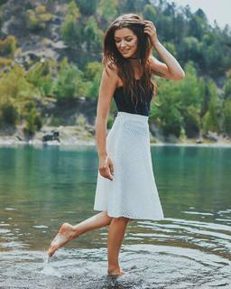 Jitka Boho feet photo 5