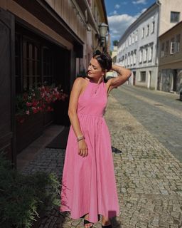 Jitka Boho feet photo 1