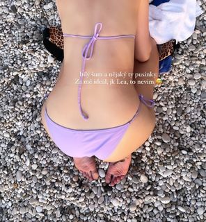 Jitka Novácková feet photo 1