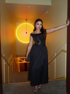 Jiya Shankar feet photo 6