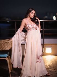 Jiya Shankar feet photo 6