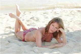 Jo-Anne Knowles feet photo 2