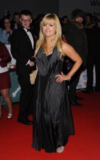 Jo Joyner feet photo thumbnail