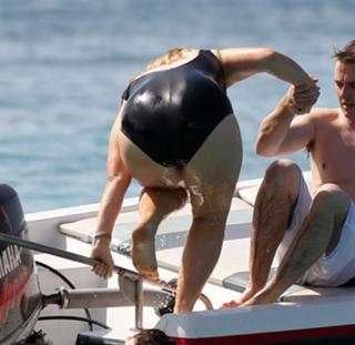 Jo Joyner feet photo thumbnail