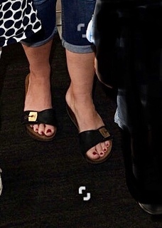 Jo Joyner feet photo thumbnail
