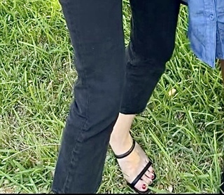 Jo Ling Kent feet photo 13