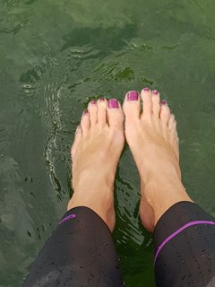 Jo Whiley feet photo 7