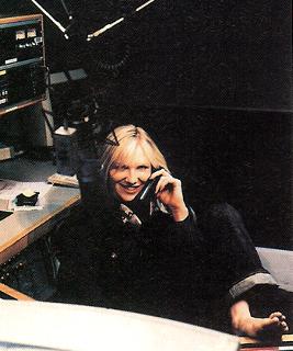 Jo Whiley feet photo 17